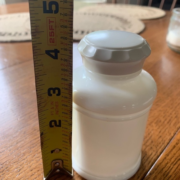 Vintage Glassware Ketchup Bottle, White Milk Glass Jar and Luminarc 1/2L… - Picture 3 of 10